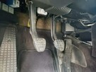 Porsche 911 2000, 3.4L, uszkodzony przód - 8